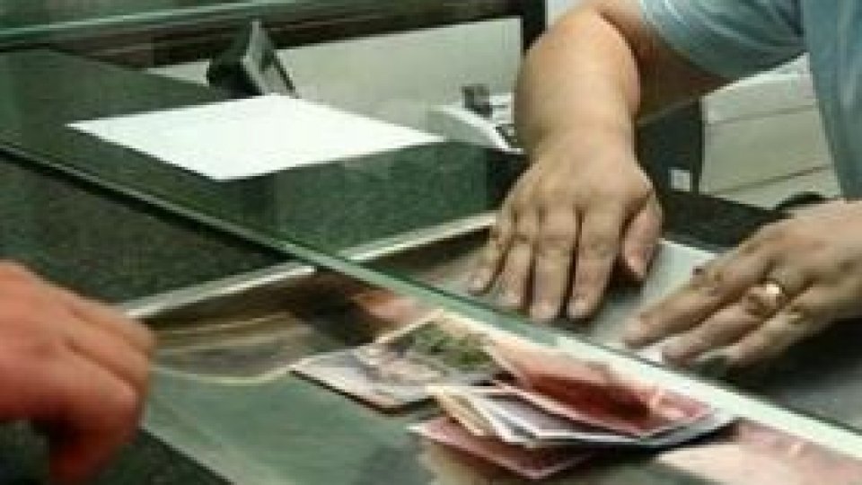 Obligativitatea plăţilor prin bancă "nu va elimina total tranzacţiile cash"