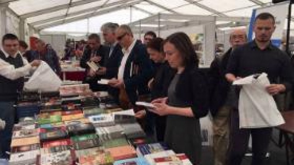 George Maior, lansare de carte la Târgul Gaudeamus de la Cluj-Napoca