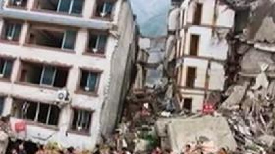 Peste 4.000 de morţi şi 7.000 de răniţi în cutremurul din Nepal
