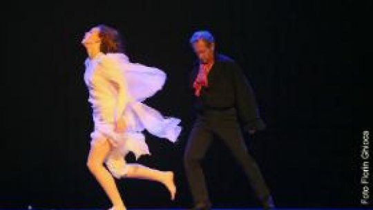 ..."și v-am spus povestea așa"