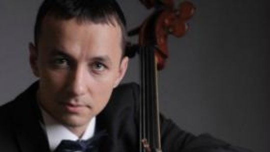 Răzvan Suma cântă la inaugurarea noului sediu al ICR Lisabona