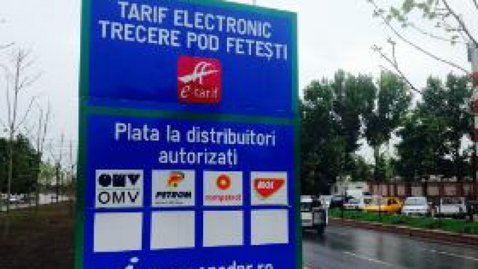 Taxa de pod de la Fetești, plătită și prin SMS