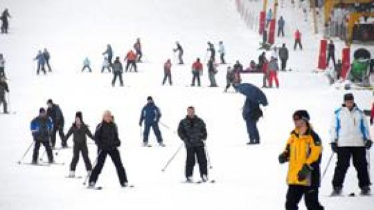 Turiştii sunt așteptați în vacanța de Paște la ski în Poiana Braşov