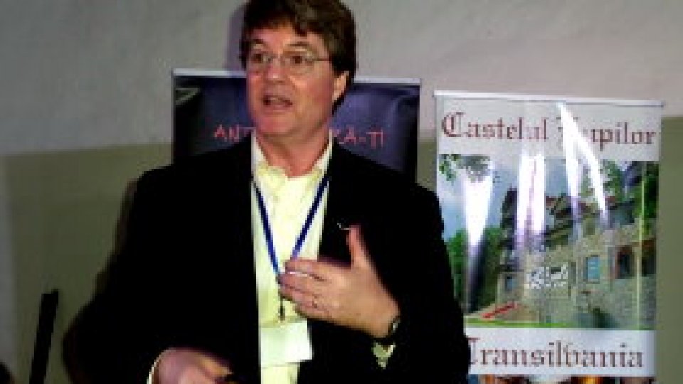 "Dracula, mortul viu" - cartea care continuă celebrul roman "Dracula"