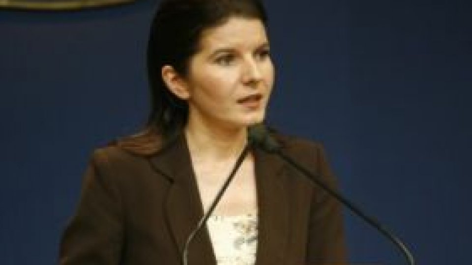 Monica Iacob Ridzi "a cheltuit iresponsabil banii publici"