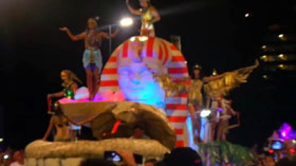 Parada carelor alegorice de la Mamaia va continua