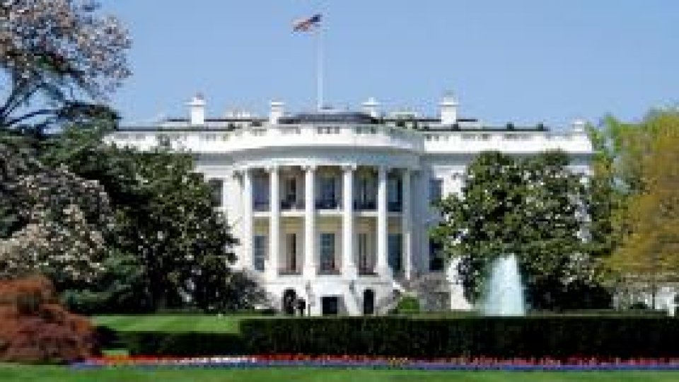 Briefingul de presă de la Casa Albă, întrerupt de o alertă cu bombă