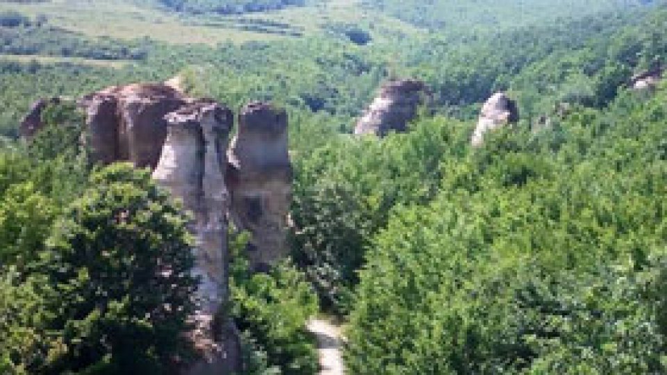 Unde mergem în vacanță:  Grădina Zmeilor, Bălan