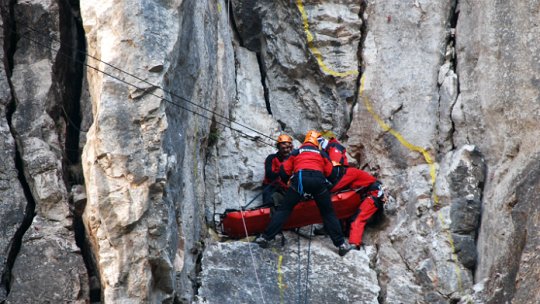 Turist salvat după o cădere de 20 de metri în Masivul Parâng