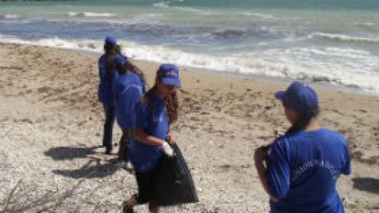 Douăzeci de elevi - rangerii Rezervatiei Marine 2 Mai Vama Veche