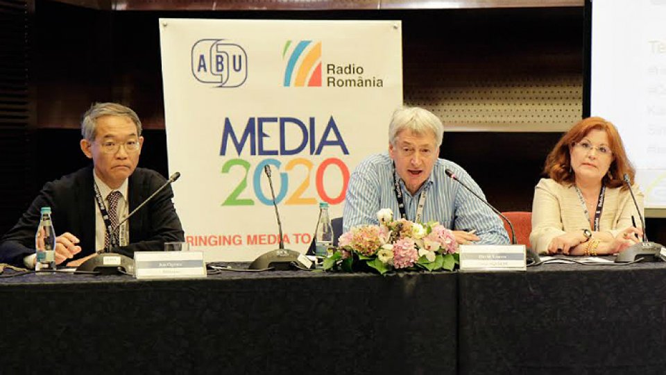 Informaţiile de pe reţelele de socializare "pot distorsiona realitatea"