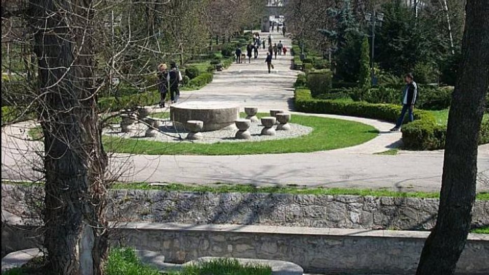 Primăria Tg. Jiu "nu renunță la înscrierea operelor lui Brâncuși la UNESCO"