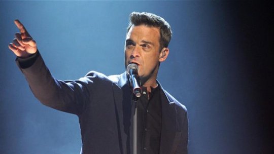 Robbie Williams susţine diseară primul concert în România