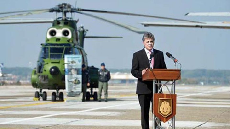 Înzestrarea Armatei României, "posibilă graţie bugetului alocat în 2015"