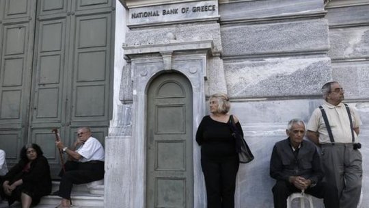 Atena: Opoziţia cere alegeri anticipate