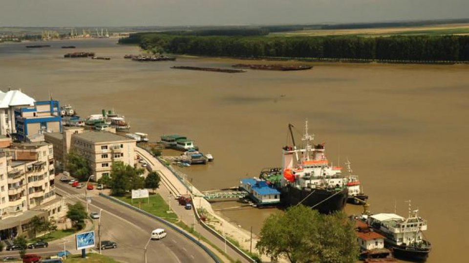 Traficul naval pe Dunăre este afectat de nivelul scăzut al fluviului