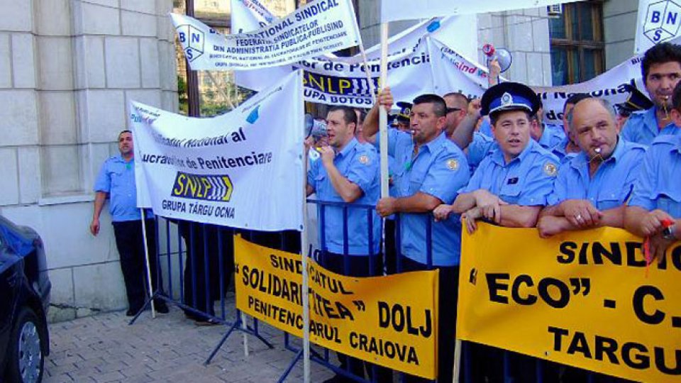 Lucrătorii din penitenciare vor protesta în faţa Ministerului Justiţiei