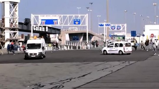Situaţia se agravează în apropierea portului francez Calais