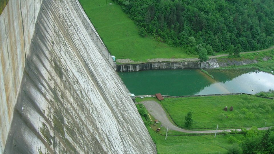 Exercițiu militar în jurul Barajului Bicaz
