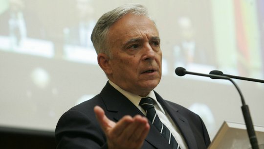 Rata anuală a inflaţiei, "negativă în următoarele 3 trimestre"