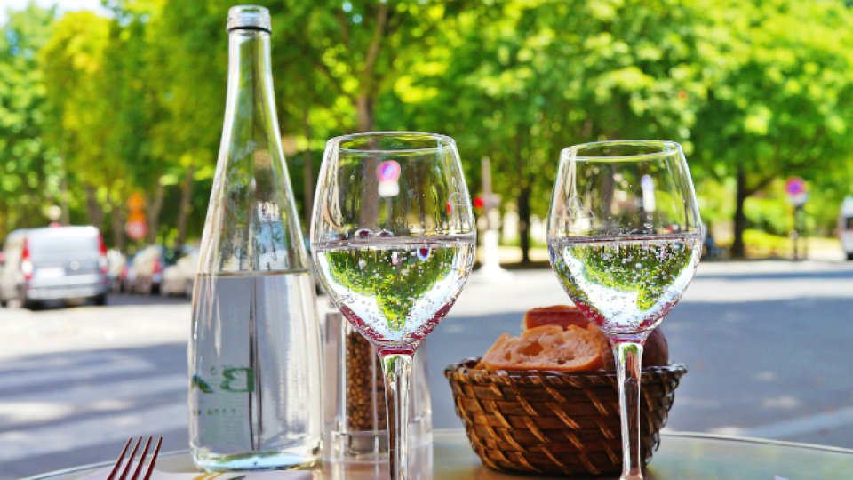 Cum alegem apa minerală