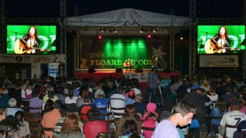 A început Gala muzicii folk "Floare de Colţ"