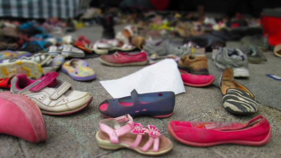 Operatoarea TV care lovea refugiați, audiată de autoritățile ungare