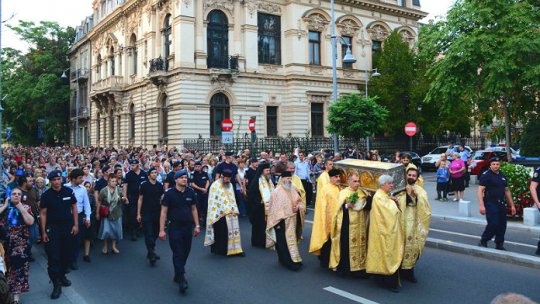 Creştinii ortodocşi și catolici sărbătoresc Înălţarea Sfintei Cruci