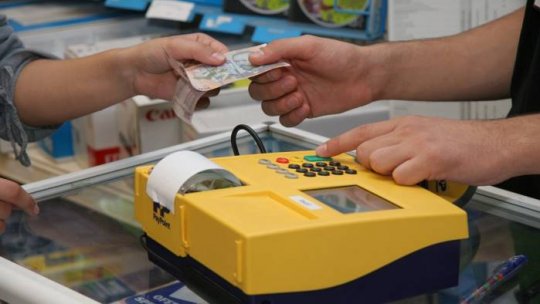 Facturile sunt plătite la timp "din ce in ce mai des"