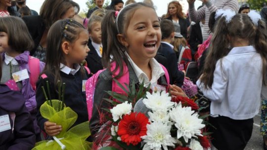 Elevii nevaccinaţi "ar putea fi exmatriculaţi"