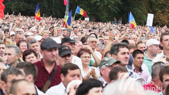 Protestul de la Chişinău a continuat şi astăzi