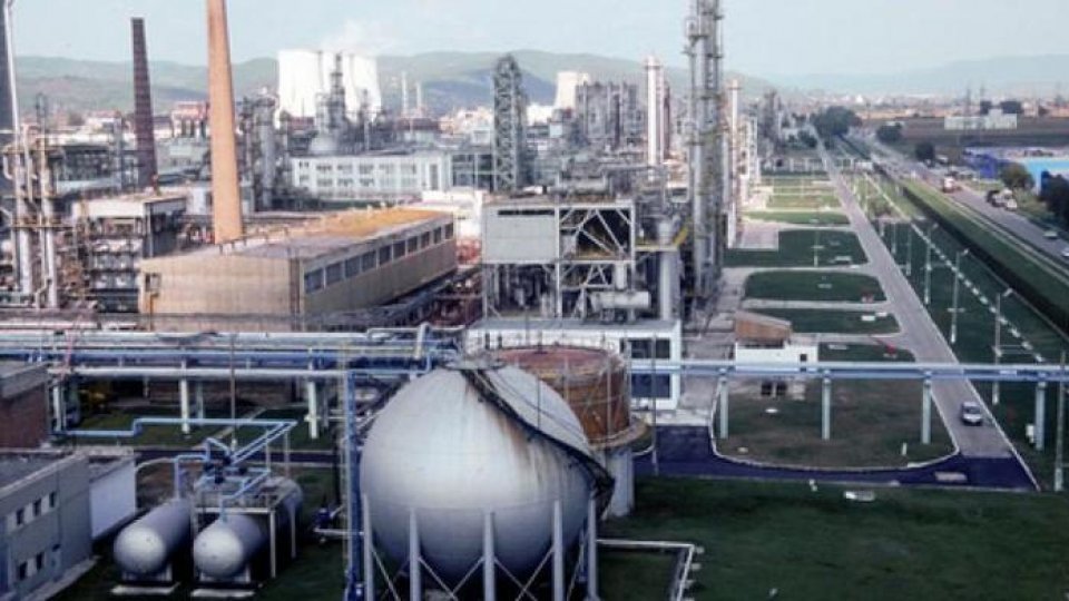 Greva foamei la platforma petrochimică Bradu continuă