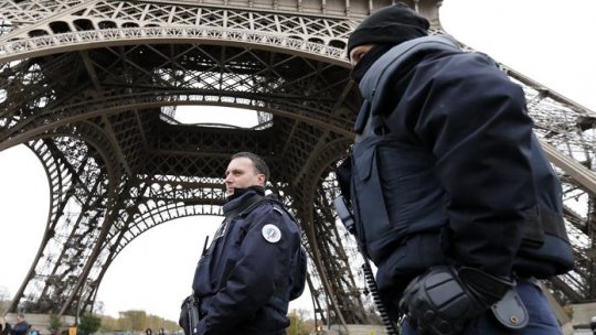 Atacatorul din Paris "locuia într-un adăpost pentru refugiați din Germania"
