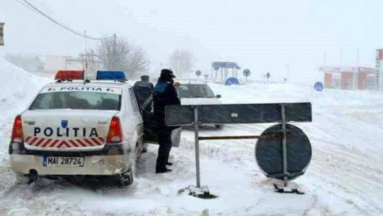 14 drumuri naţionale, închise circulaţiei pe mai multe tronsoane