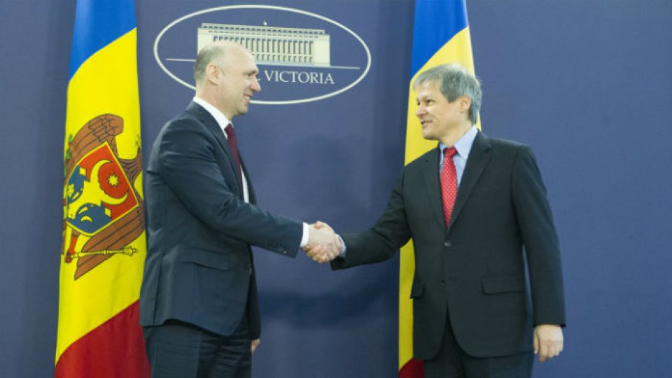 Guvernul român ”va sprijini autorităţile Republicii Moldova”