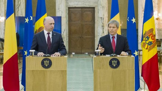 România condiţionează ajutorul financiar de reformele din Republica Moldova