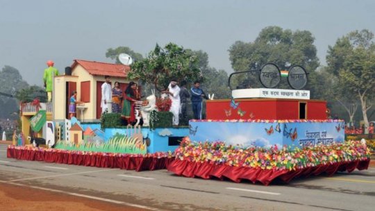 VIDEO/Tancuri, rachete, zeități și cămile: Paradă militară în India