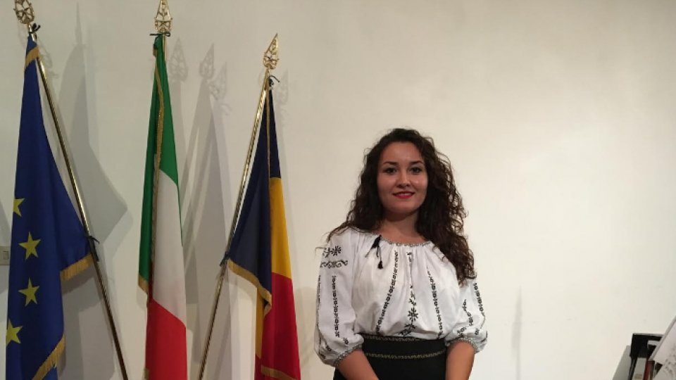 Tineri din România - Bianca Vasile, studentă la Roma, promovează tradițiile