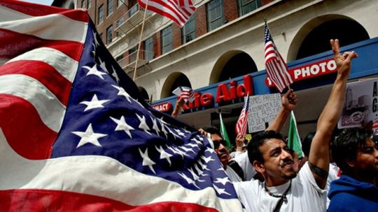 Donald Trump și ... Ziua Hispanității