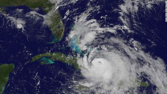 Sinistraţii din Haiti primesc ajutor umanitar după furia uraganului Matthew