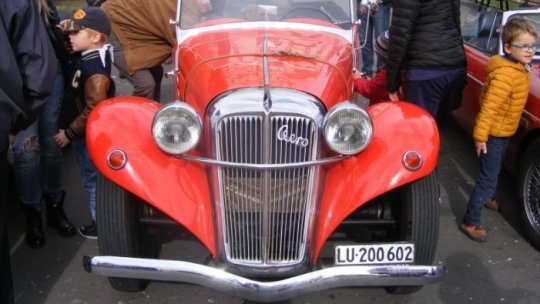 FOTO: Bijuterii pe patru roţi la Arad