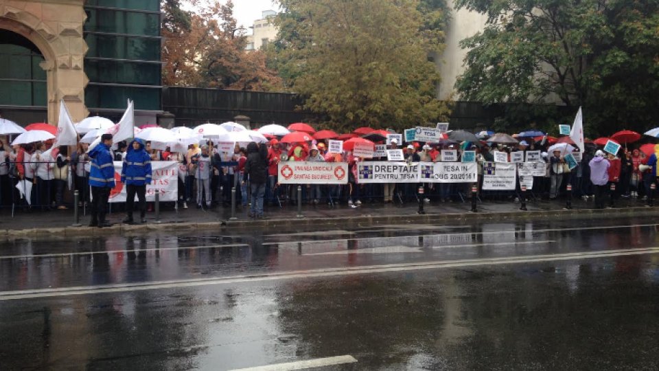 Federaţia SANITAS ameninţă cu greva generală