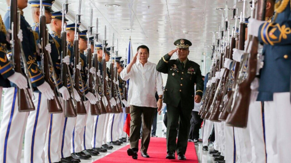 Preşedintele din Filipine vrea relaţii mult mai strânse cu China