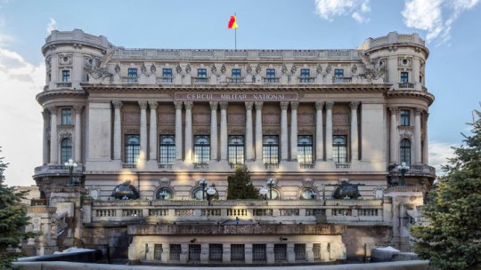 Ziua Porţilor Deschise la Palatul Cercului Militar Naţional din Bucureşti