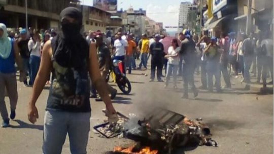 Poliţist împuşcat mortal în Venezuela la protestele antiguvernamentale