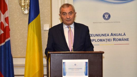Întâlnire de lucru a ministrului de externe Lazăr Comănescu