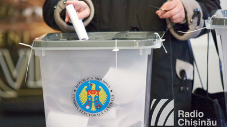 Cetățenii din Republica Moldova își aleg duminică preşedintele