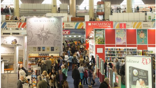 FOTO: Târgul Gaudeamus, la final