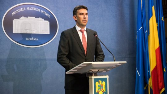 Ministrul Dragoș Tudorache, la Direcția pentru permise auto din Pipera