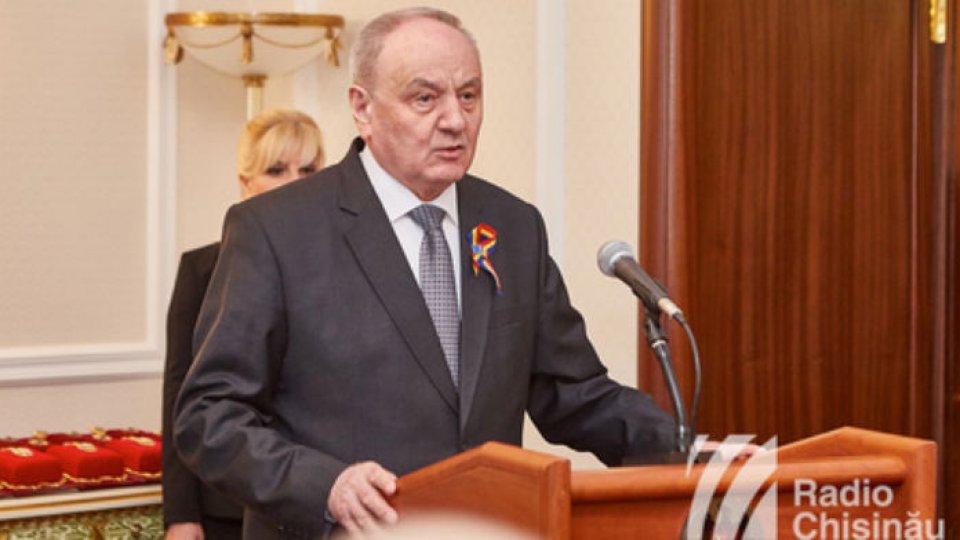 Preşedintele Timofti l-a felicitat pe Iohannis de Ziua Naţională a României